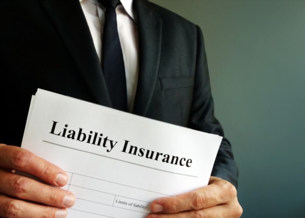 Liability insurance general business online infographic policy coverage benefits